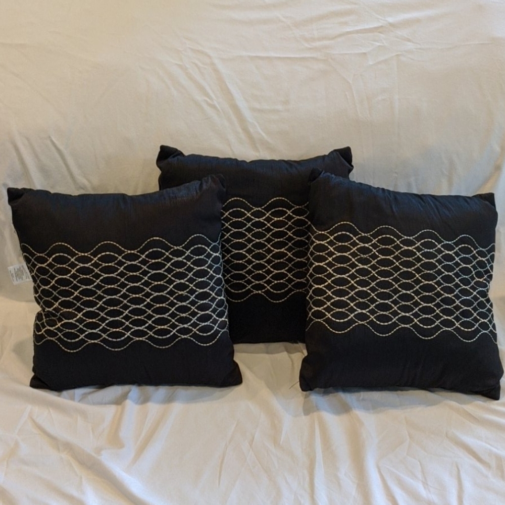 Set of 3 Grand Resort Collection Throw Pillows 14"